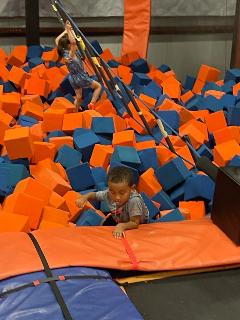 Little Footsteps Bilingual Child Enrichment Center